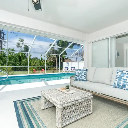 Beautiful Spacious Home! Close To Beaches - Heated Private Pool Englewood Exterior photo