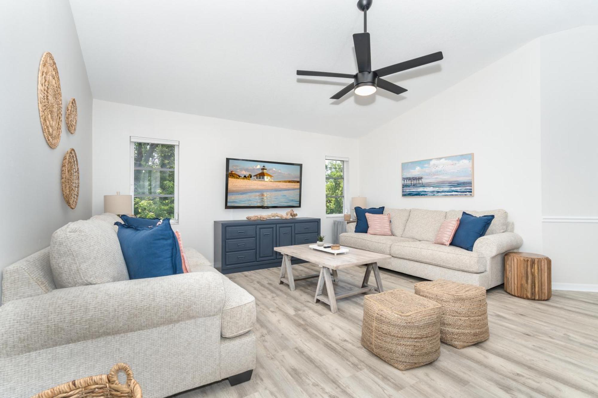 Beautiful Spacious Home! Close To Beaches - Heated Private Pool Englewood