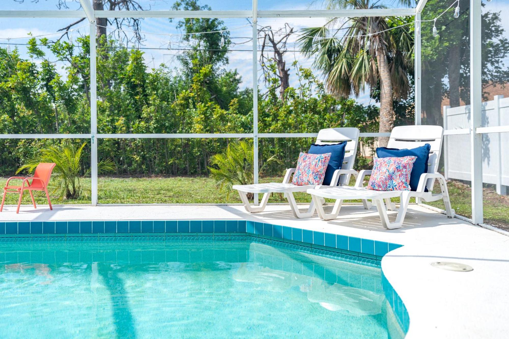 Holiday home Beautiful Spacious Home! Close To Beaches - Heated Private Pool Englewood
